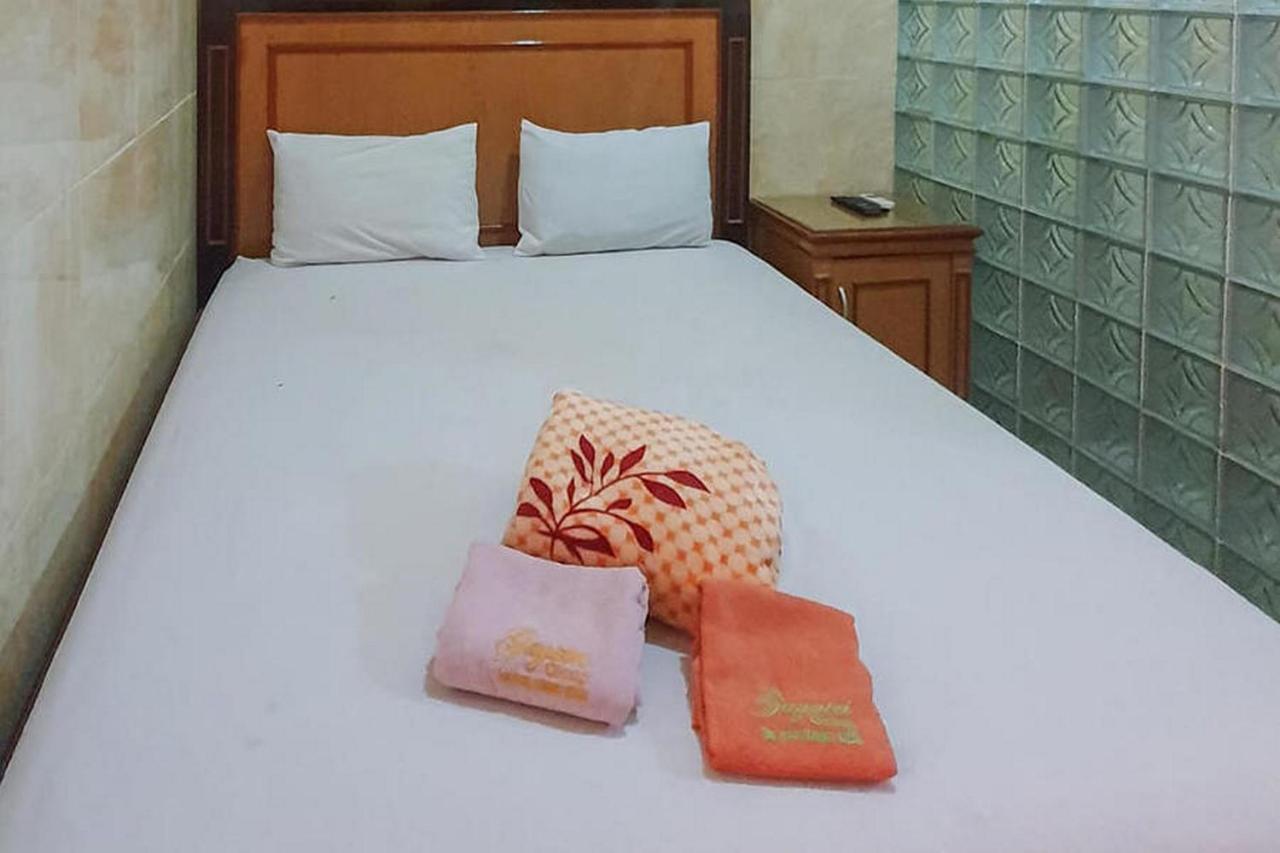 Homestay Gayatri Sawojajar Near Univ Negeri Malang Kampus 2 Mitra Reddoorz Exterior photo